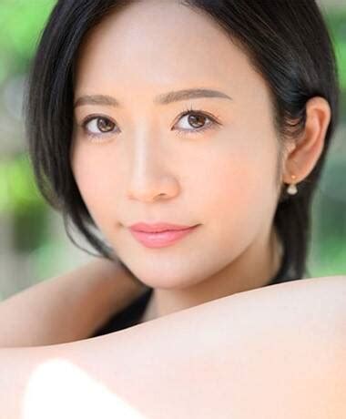 Download all language subtitles for juq797 starring rei kimura.